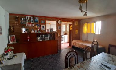 CASA MAS DEPARTAMENTO. ZONA ITUZAINGO Y TANDIL