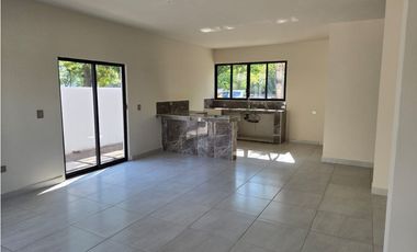 CASA EN SAN RAFAEL CON ACABADOS RESIDENCIALES