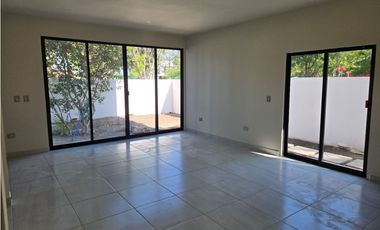CASA EN SAN RAFAEL CON ACABADOS RESIDENCIALES