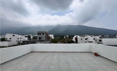 Casa en venta en La Montaña Residencial en Cumbres Garcia