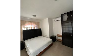 Hermosa Residencia con Alberca y Jacuzzi en Tulipanes