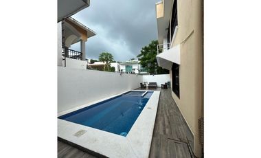 Hermosa Residencia con Alberca y Jacuzzi en Tulipanes