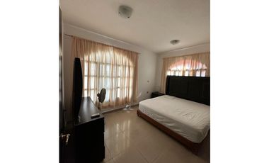 Hermosa Residencia con Alberca y Jacuzzi en Tulipanes