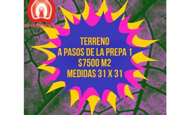 TERRENO A PASOS DE LA PREPA 1