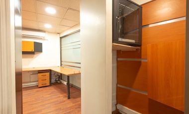 Oficina en Arriendo en Luis Thayer Ojeda / Holanda