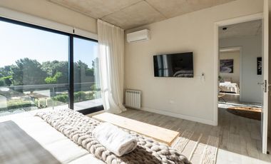 VENTA CASA COSTA ESMERALDA, BARRIO MARÍTIMO III, LOTE AL 100, 5 AMBIENTES
