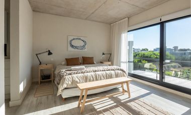 VENTA CASA COSTA ESMERALDA, BARRIO MARÍTIMO III, LOTE AL 100, 5 AMBIENTES