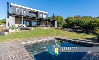 VENTA CASA COSTA ESMERALDA, BARRIO MARÍTIMO III, LOTE AL 100, 5 AMBIENTES