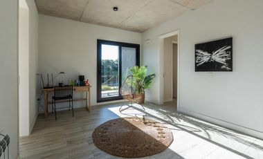 VENTA CASA COSTA ESMERALDA, BARRIO MARÍTIMO III, LOTE AL 100, 5 AMBIENTES