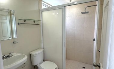 Departamento Amueblado en Venta en Cumbres, Mty.