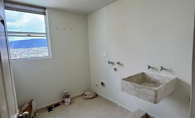 Departamento Amueblado en Venta en Cumbres, Mty.