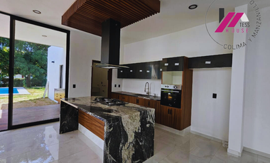 HERMOSA CASA EN VENTA DENTRO DE CLUB SANTIAGO