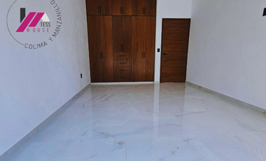 HERMOSA CASA EN VENTA DENTRO DE CLUB SANTIAGO