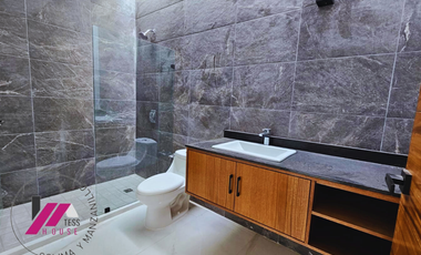 HERMOSA CASA EN VENTA DENTRO DE CLUB SANTIAGO