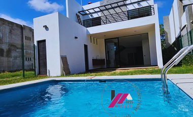 HERMOSA CASA EN VENTA DENTRO DE CLUB SANTIAGO