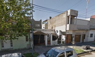 Casa en venta - 1 Dormitorio 1 Baño - Lanús