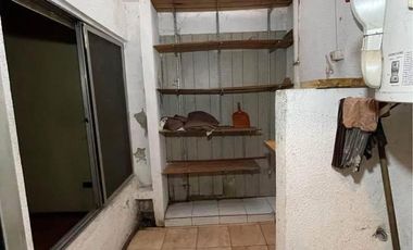 Casa en venta - 1 Dormitorio 1 Baño - Lanús