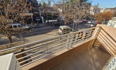 ALQUILER TEMPORARIO EN CASTELAR - ALQUILER  AMOBLADO!