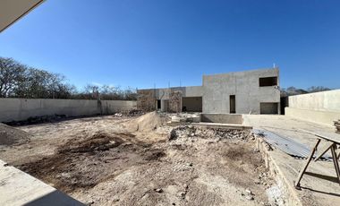 Casa en PREVENTA | CHICXULUB  | ENTREGA AGO 25 |