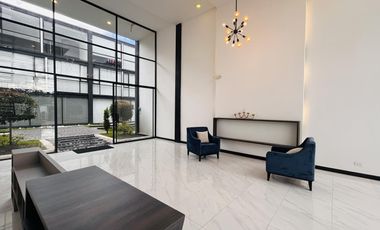 Departamento Moderno en Venta en Tumbaco