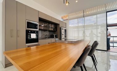 Departamento Moderno en Venta en Tumbaco