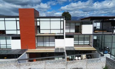 Departamento Moderno en Venta en Tumbaco