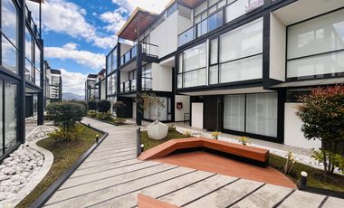 Departamento Moderno en Venta en Tumbaco