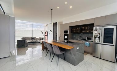 Departamento Moderno en Venta en Tumbaco