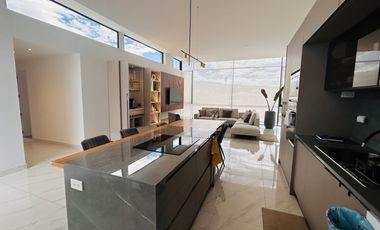 Departamento Moderno en Venta en Tumbaco
