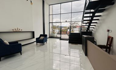 Departamento Moderno en Venta en Tumbaco