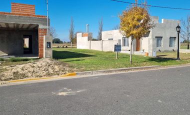 Venta de lote 17 C Barrio las Pérgolas III