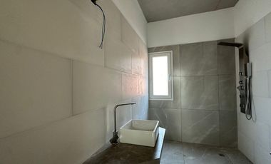 Casa en venta - 4 Dormitorios 3 Baños - Pinamar