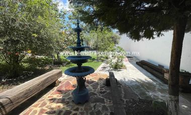 CASA EN RENTA EN EL CENTRO DE TEQUSQUIAPAN. Yodi