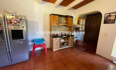 CASA EN RENTA EN EL CENTRO DE TEQUSQUIAPAN. Yodi