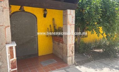 CASA EN RENTA EN EL CENTRO DE TEQUSQUIAPAN. Yodi