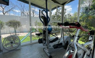 CASA EN RENTA EN EL CENTRO DE TEQUSQUIAPAN. Yodi