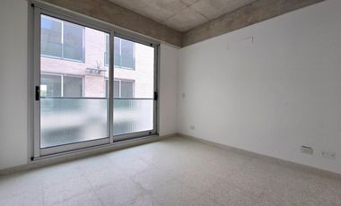 VENTA • VICENTE LÓPEZ • 3 AMBIENTES • COCHERA