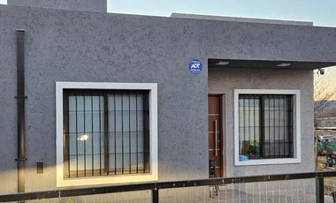 CASA EN BIALET MASSE CON PILETA A 600 MTS DE LA NUEVA AUTOVIA REF 2136