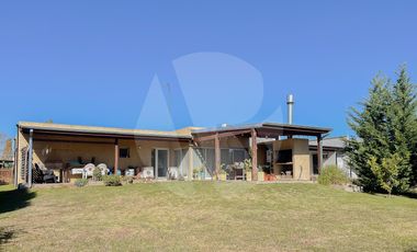 Casa en Alquiler en Santa Guadalupe Pilar del Este