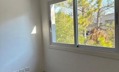 Casa en alquiler - Barrio Saint Thomas Norte, Canning