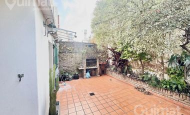 Casa en Zona Residencial de  Vicente López