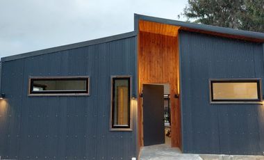 Venta de Casa Moderna en Algarrobo, Sector El Canelo