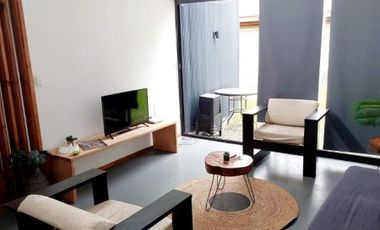 Venta de Casa Moderna en Algarrobo, Sector El Canelo