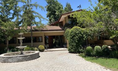 Vendo exclusiva casa con terreno en Los Andes