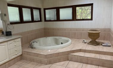 Vendo exclusiva casa con terreno en Los Andes