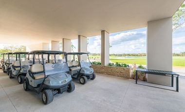Casa en venta con vista al campo de golf en Provincia Residencial, Mérida