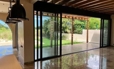 Casa en venta con vista al campo de golf en Provincia Residencial, Mérida