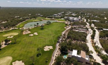 Casa en venta con vista al campo de golf en Provincia Residencial, Mérida