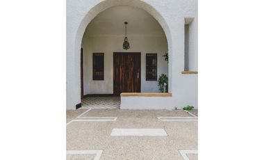 Se vende casa patrimonial remodelada