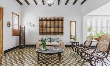 Se vende casa patrimonial remodelada